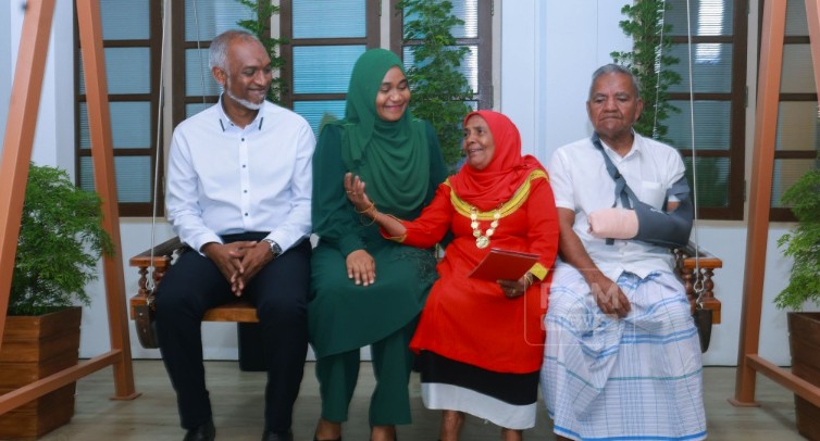 ދުނިޔެ ދެކެމުންދާ ކުރިއެރުމާއި ކާމިޔާބީގެ ފަހަތުގައި ތިބި ހަގީގީ ބަޠަލުންނަކީ މަންމައިން: ރައީސް